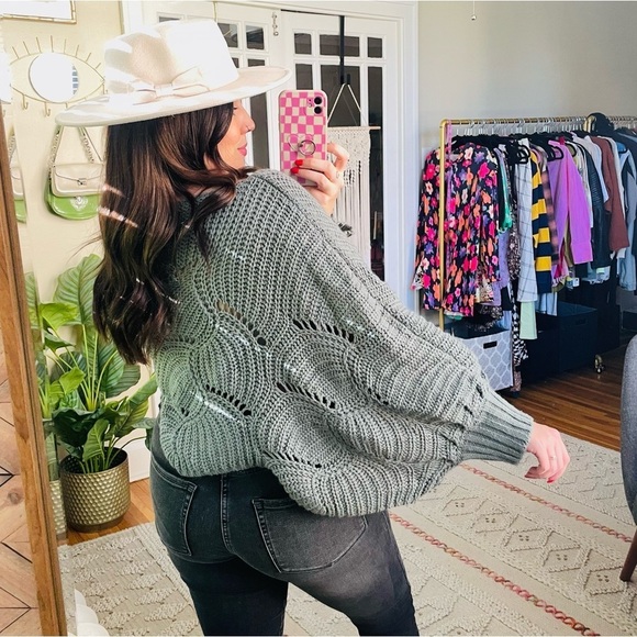 Moon & Madison Oversized Chunky Knit Boho Sweater - Picture 3 of 10